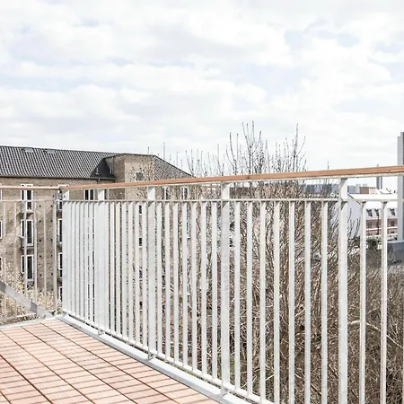 Lovely 2-br With Large Balcony - 67 كوبنهاجن